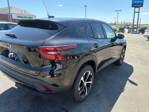 New 2026 Chevrolet Trax RS image 4