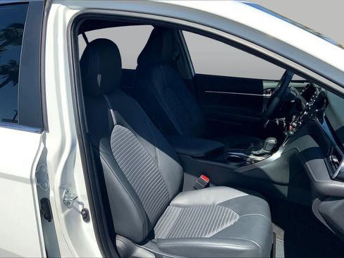 Certified 2024 Toyota Camry SE image 8