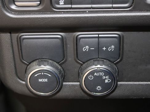 Used 2024 Chevrolet Tahoe Premier image 46