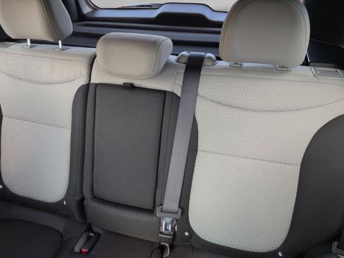 Used 2016 Kia Soul + FWD image 26