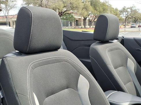 Used 2021 Chevrolet Camaro LT image 21