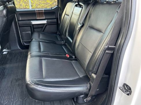 Used 2015 Ford F150 Lariat image 28