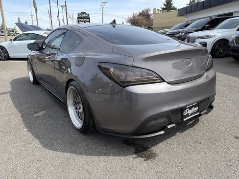 Used 2013 Hyundai Genesis 2.0T RWD image 3
