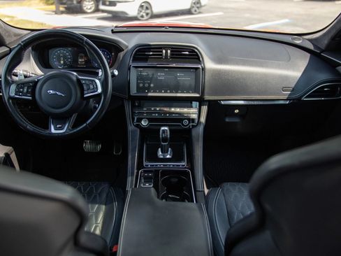 Used 2020 Jaguar F-PACE SVR AWD/4WD image 30