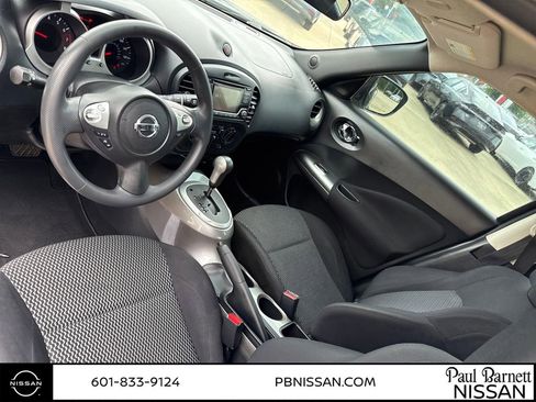 Used 2016 Nissan Juke S FWD image 18