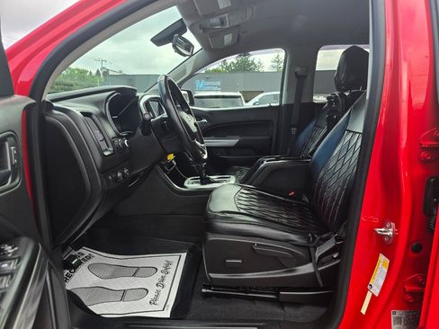 Used 2019 Chevrolet Colorado LT w/ LT Convenience Package AWD/4WD image 12
