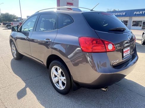Used 2008 Nissan Rogue SL w/ Moonroof Pkg image 12