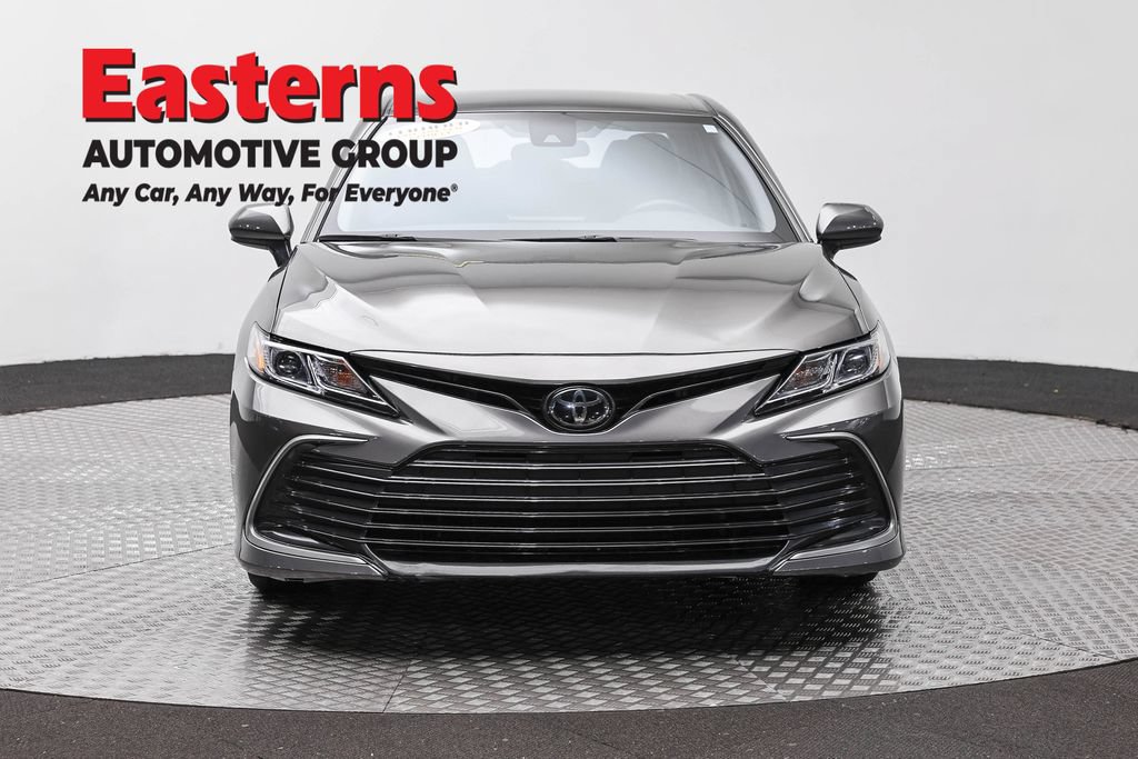 Used 2024 Toyota Camry LE FWD image 4