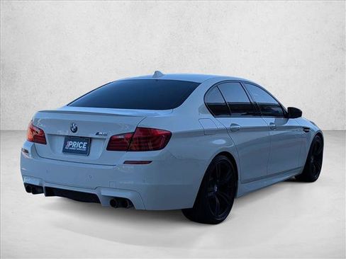 Used 2016 BMW M5 RWD image 5