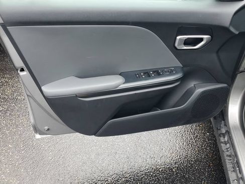 Used 2025 Kia K4 FWD image 8