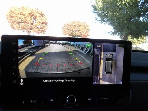 New 2025 Mitsubishi Outlander SE image 30