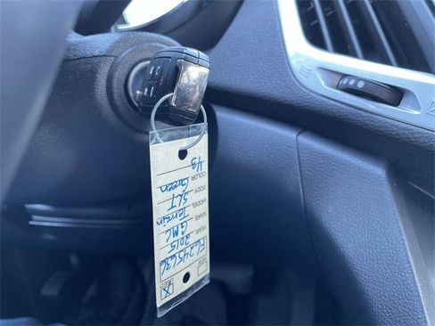 Used 2015 GMC Terrain SLT image 25