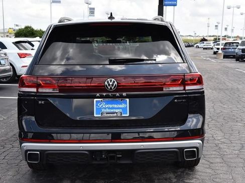 New 2026 Volkswagen Atlas Peak Edition AWD/4WD image 6