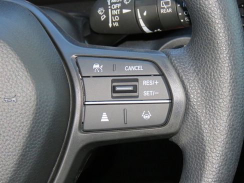 Used 2025 Honda CR-V EX image 15