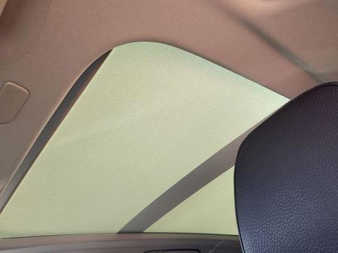 Used 2024 Volvo V90 B6 Cross Country Plus w/ Climate Package image 14