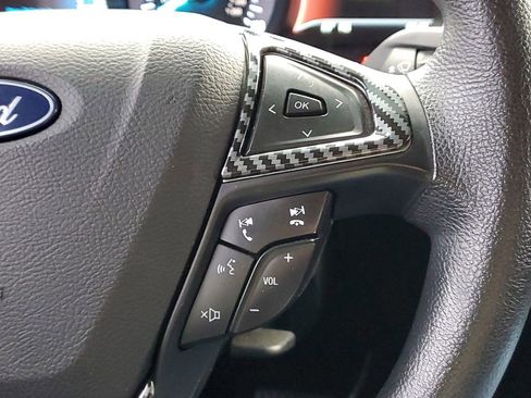 Used 2020 Ford Fusion SE image 19