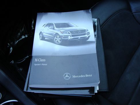 Used 2015 Mercedes-Benz ML 350 4MATIC image 40