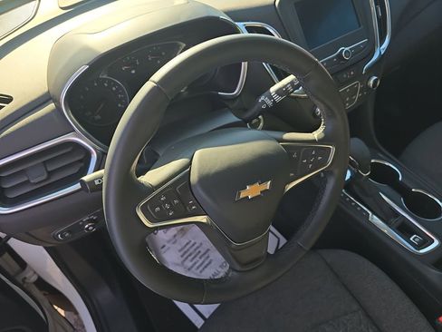 Used 2024 Chevrolet Equinox LT image 12