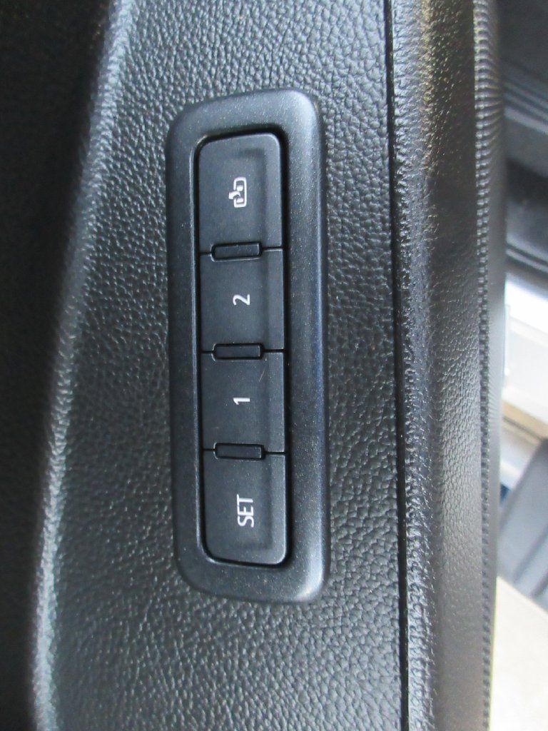 Certified 2019 Chevrolet Tahoe LT w/ LT Signature Package AWD/4WD image 24
