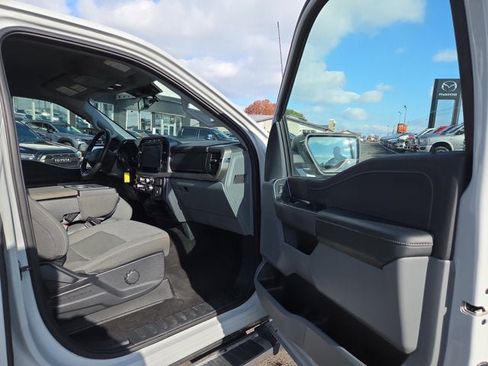 Used 2024 Ford F150 XLT image 12