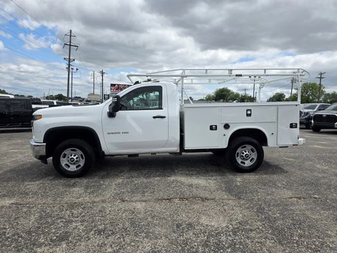 Used 2023 Chevrolet Silverado 2500 W/T w/ WT Convenience Package RWD image 4