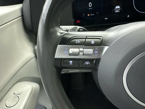 Used 2024 Hyundai Kona Limited FWD image 27