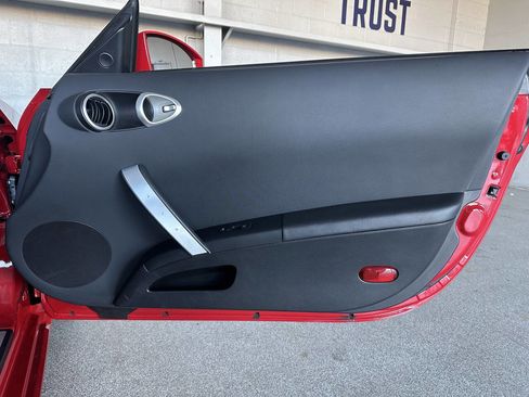 Used 2005 Nissan 350Z Touring image 14