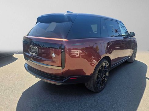 New 2026 Land Rover Range Rover SV AWD/4WD image 5