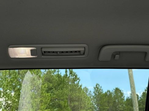 Used 2025 Toyota Grand Highlander FWD image 25