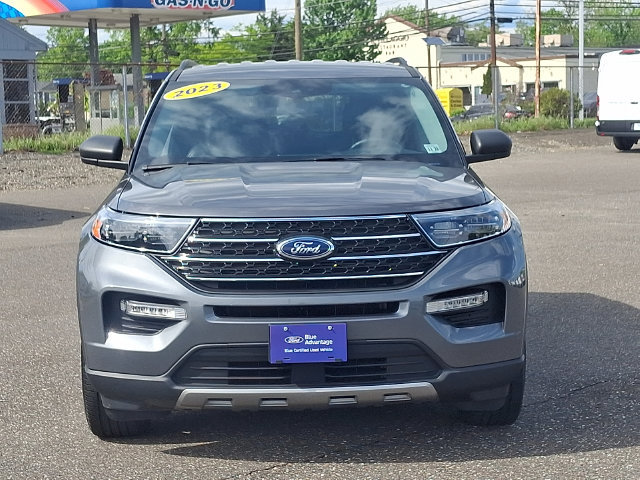 Certified 2023 Ford Explorer XLT w/ Equipment Group 202A AWD/4WD image 2