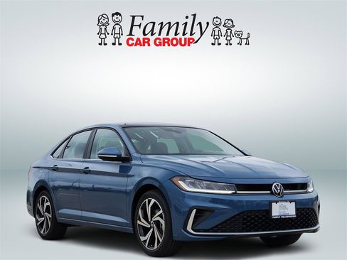 New 2026 Volkswagen Jetta SEL image 2