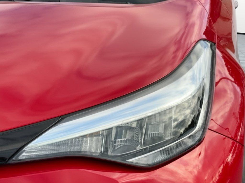 Used 2022 Toyota C-HR XLE FWD image 12