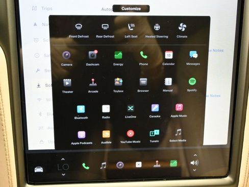 Used 2020 Tesla Model S Long Range Plus image 33