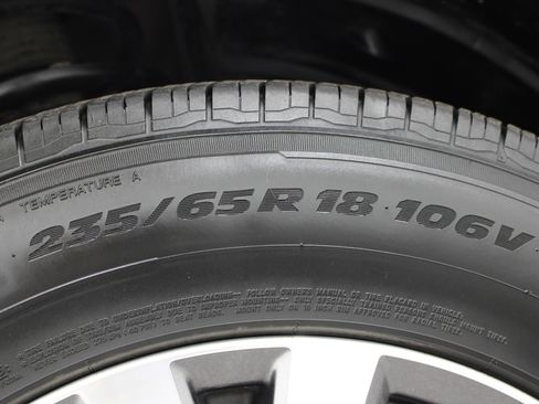 Used 2019 Nissan Pathfinder SV FWD image 36