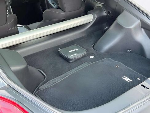 Used 2020 Nissan 370Z Coupe RWD image 18
