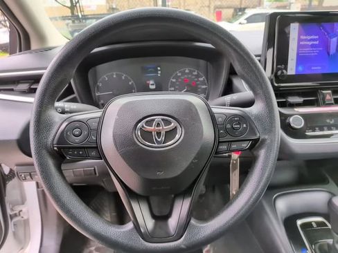 Used 2024 Toyota Corolla LE FWD image 16