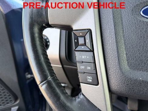 Used 2017 Ford Expedition Limited AWD/4WD image 25