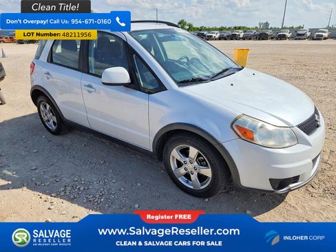 Used 2012 Suzuki SX4 AWD Hatchback image 5