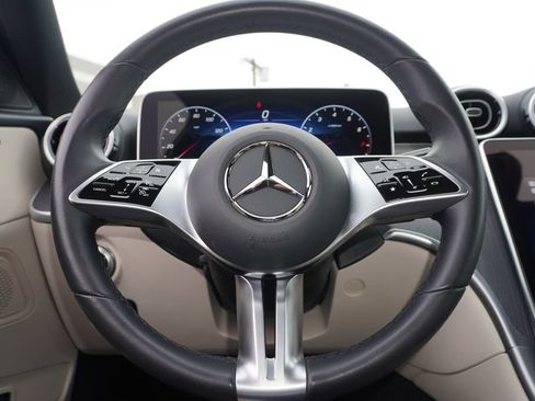 Used 2025 Mercedes-Benz C 300 Sedan image 19