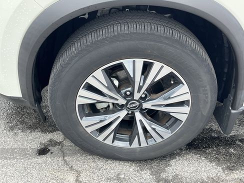 Used 2023 Nissan Rogue SV w/ SV Premium B Package AWD/4WD image 12
