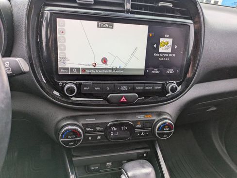 Used 2023 Kia Soul GT-Line image 16