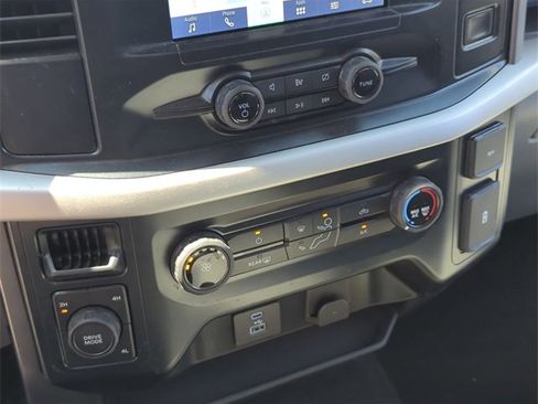 Used 2023 Ford F150 XLT image 17