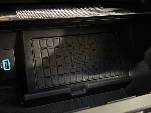 Used 2023 Ford F150 Lariat w/ Equipment Group 502A High image 37