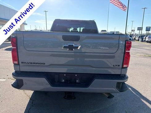 Used 2024 Chevrolet Silverado 2500 LTZ w/ LTZ Plus Package AWD/4WD image 4