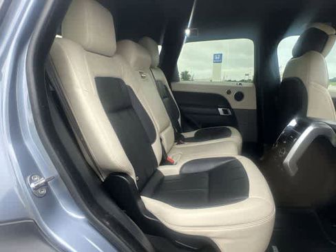 Used 2019 Land Rover Range Rover Sport HSE Dynamic image 14