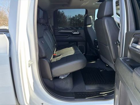 Used 2025 Chevrolet Silverado 3500 LTZ w/ LTZ Convenience Package image 28