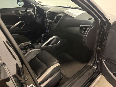 Used 2016 Hyundai Veloster Turbo FWD image 43