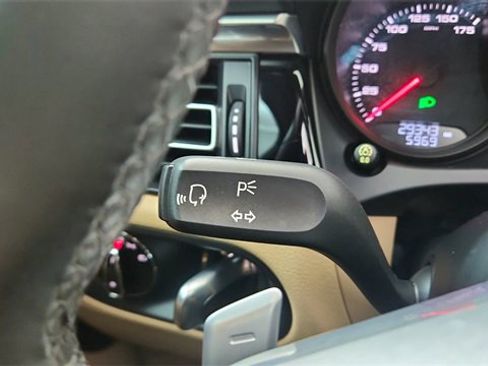 Used 2019 Porsche Macan S image 44