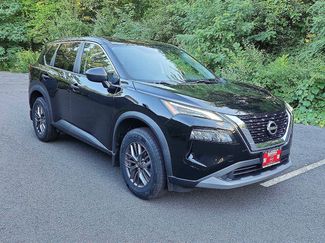 Used 2022 Nissan Rogue S video 3