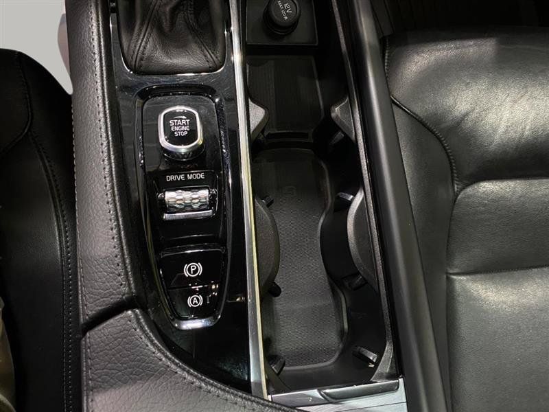 Used 2018 Volvo XC90 T5 Momentum w/ Convenience Package AWD/4WD image 20